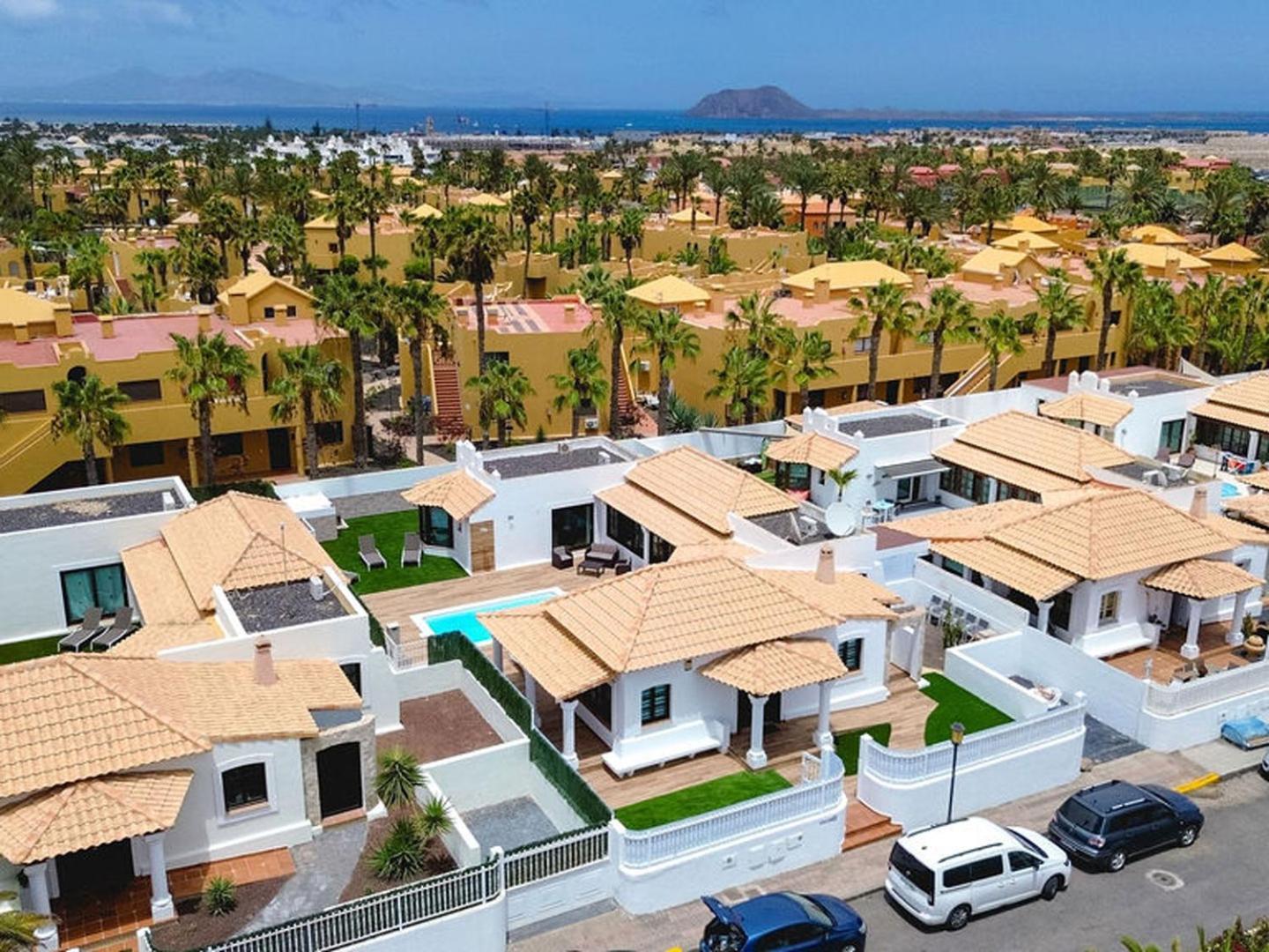 Villa Relax Deluxe Private Pool Corralejo By Holidays Home Buitenkant foto